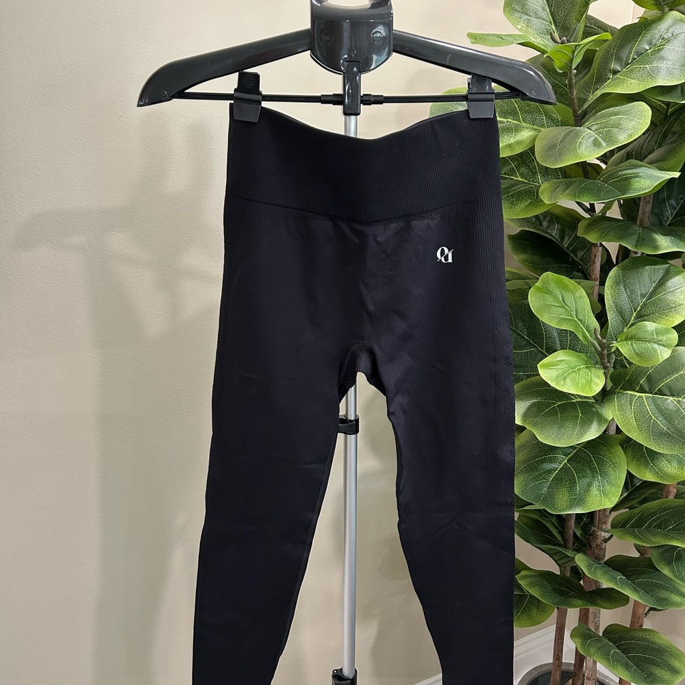 Women's Black Leggings